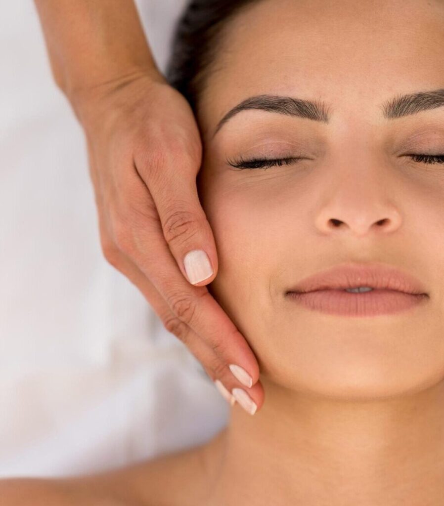 Signature Face Lifting Massage