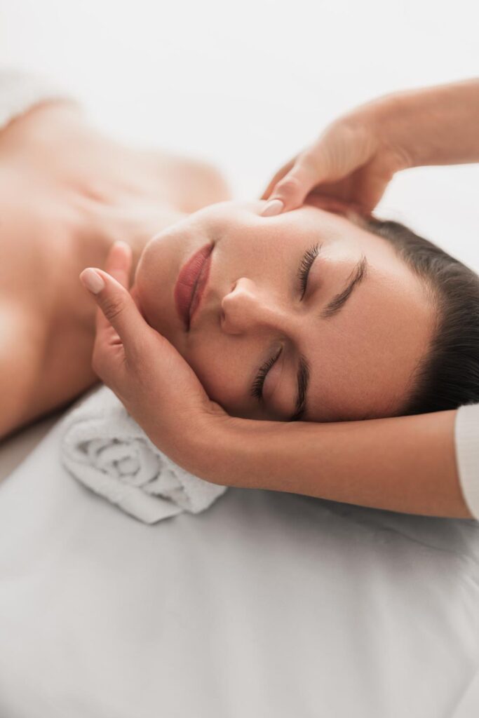 facial sculpting massage