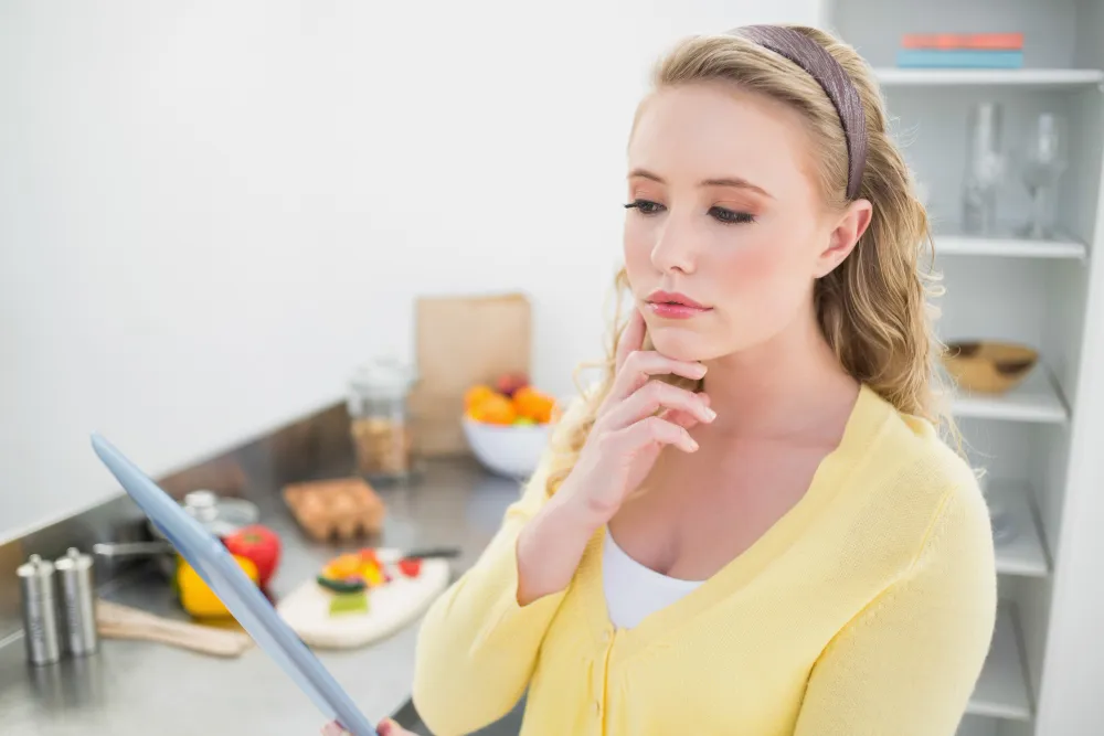 What to Eat and What to Avoid with acne